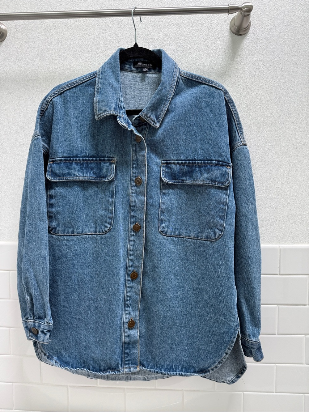 LIKE NEW Blu Pepper Denim Shacket Oversized Jean Jacket Medium Wash Blue Small - Picture 5 of 11